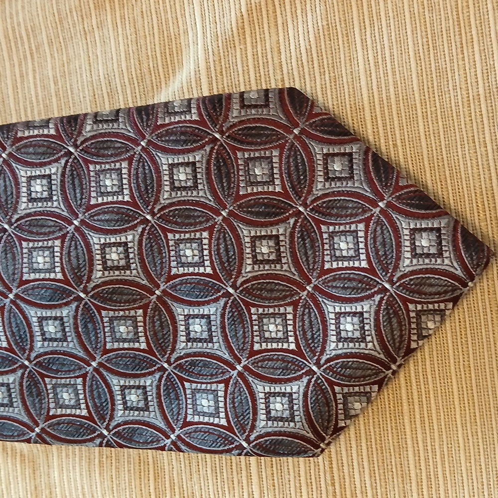 PRONTO• UOMO Couture Geometric Patterned Tie - Burgundy/Blue/Grey - Picture 4 of 6